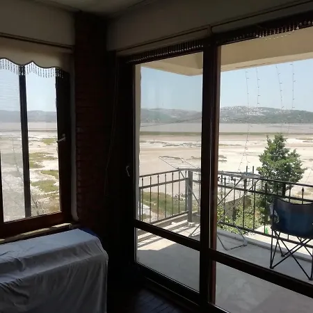 Green House Bogazici-dodo House מלון Bogazici